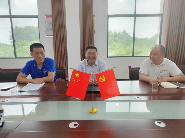 摩登4-妄想照进现实,致力成就将来!
