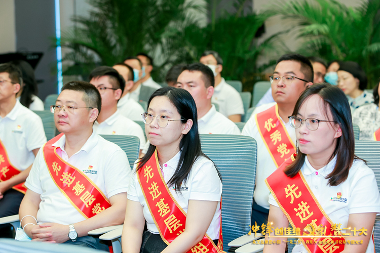 摩登4-妄想照进现实,致力成就将来!